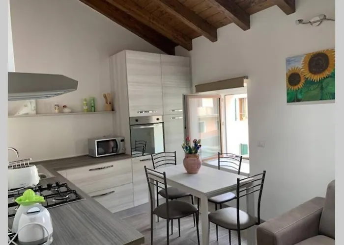 Casetta Al Portico, Relax E Tranquillita Порлецца